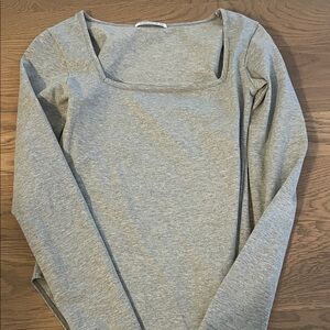 Elegant Light Gray Long Sleeve Top